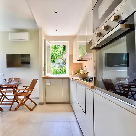 Апартаменты Casa Riva - Few Minutes From Beaches Рапалло