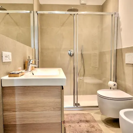 Casa Riva - Giardino E Posto Auto Privato A Pochi Minuti Dalle Spiagge - 4 Posti Letto