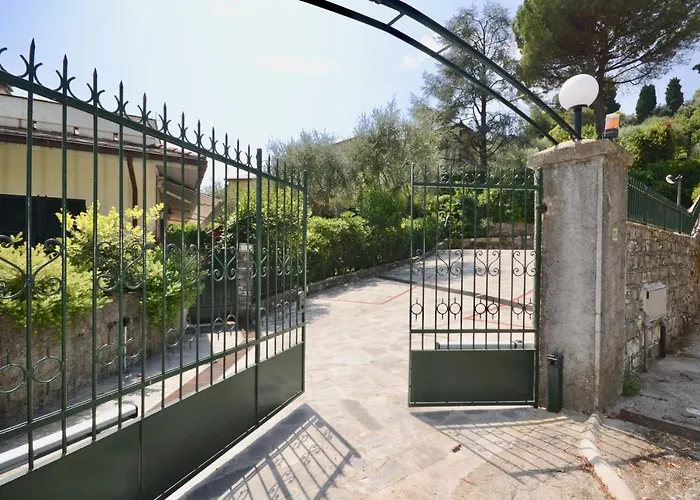 Casa Riva - Giardino E Posto Auto Privato A Pochi Minuti Dalle Spiagge - 4 Posti Letto 아파트 *